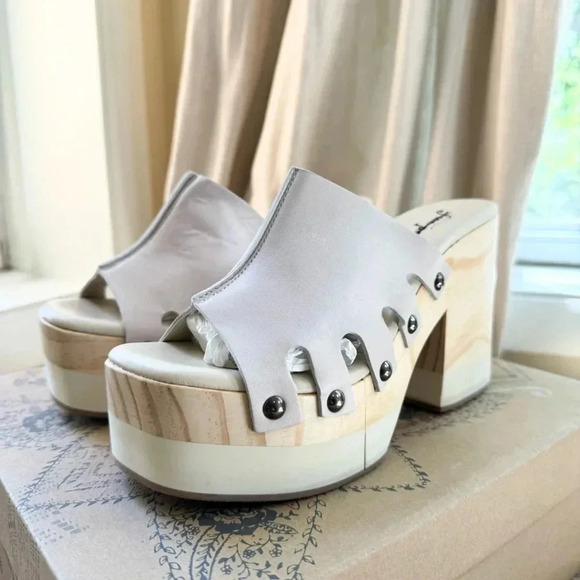 New Free People Cassis Clogs Shoe Wooden Leather Sandal Platform Heeled Stud - Picture 6 of 11